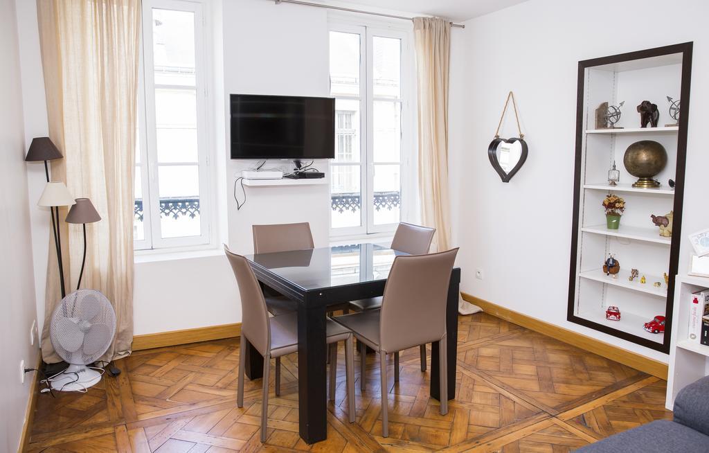 Apartament Apart By Jo Saint-Germain-en-Laye Zewnętrze zdjęcie